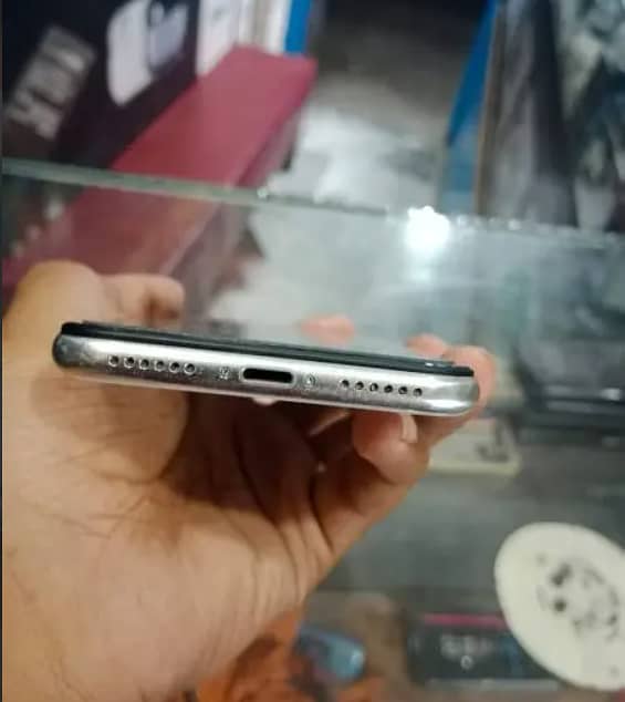 iphone x 64 GB factory unlock 3