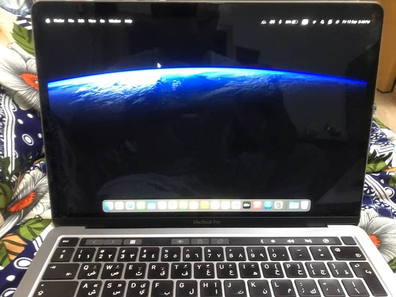 MacBook Pro 2020 13” with 16/512 touchbar 5