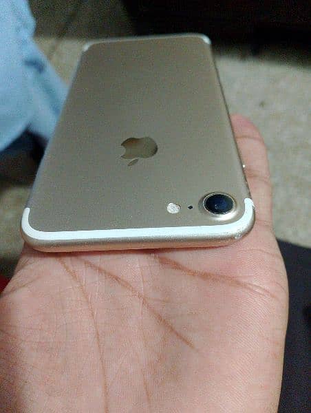 iphone 7 PTA Approved 128 gb Display change but best quality display 2