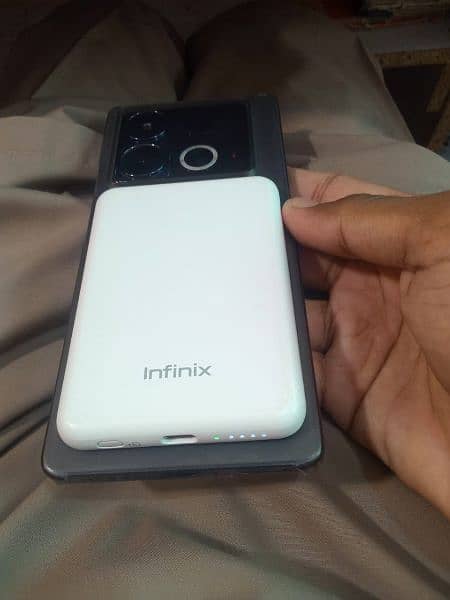 infinix not 40 wireless charging 16 /256 5