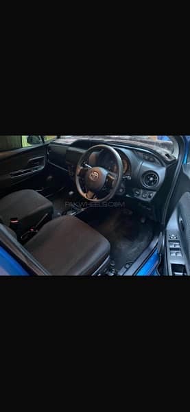 Toyota Vitz 2018 5