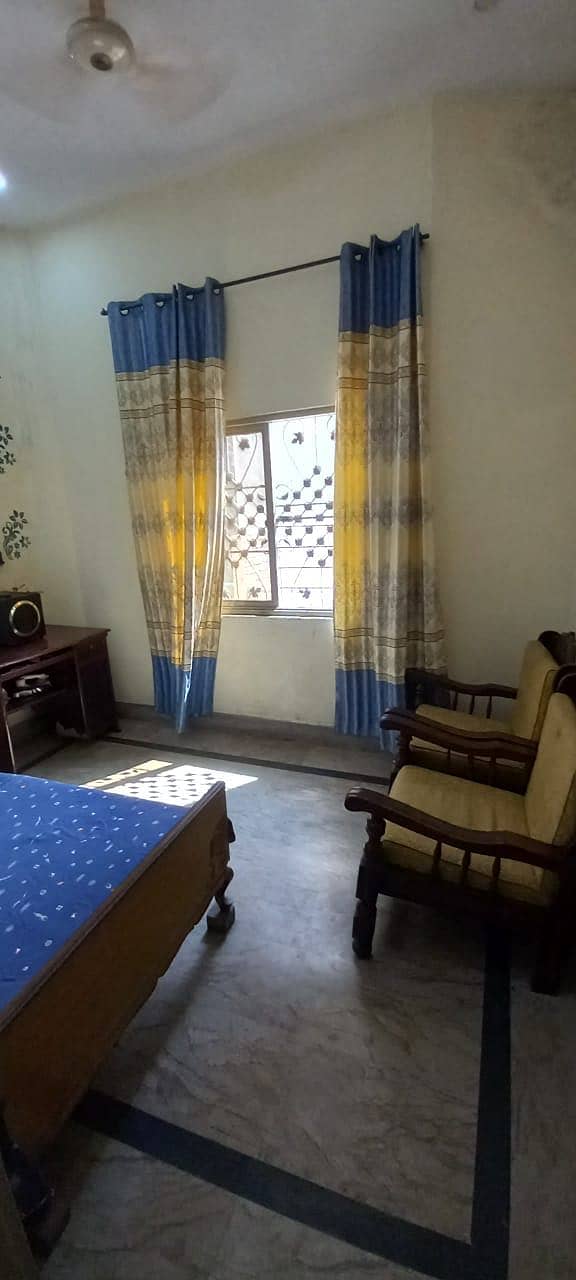 2.25 merla solid house for sale in asif colony 15