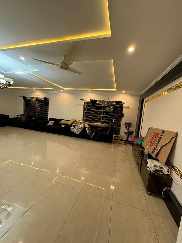 Beautiful kanal house for rent 2