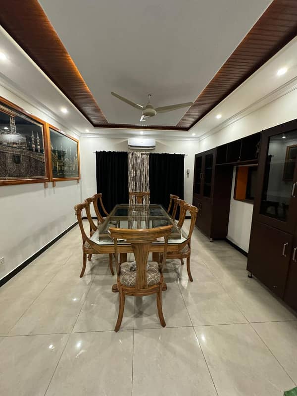 Beautiful kanal house for rent 6