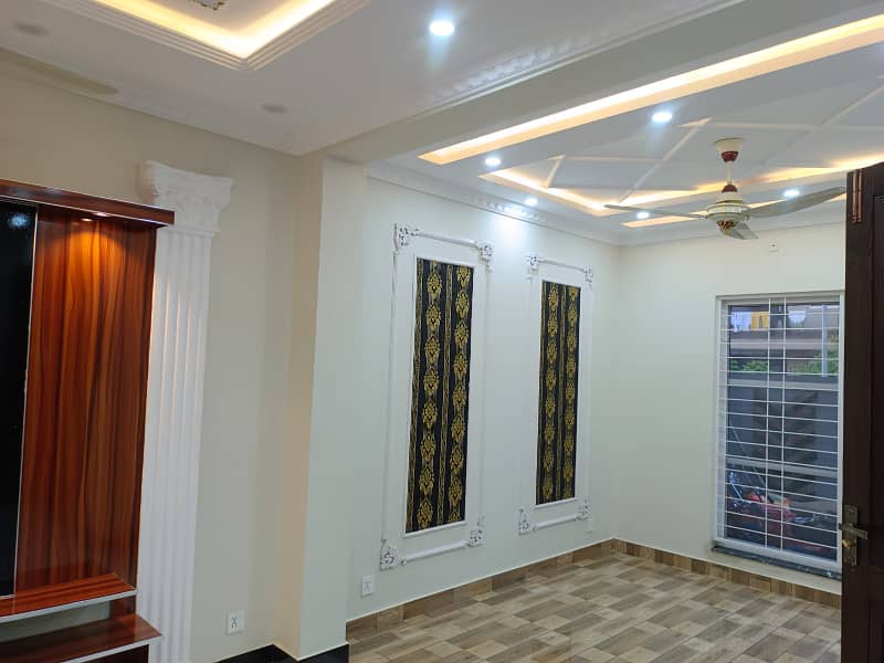 5 marla house for sale in paragon city lahore 5