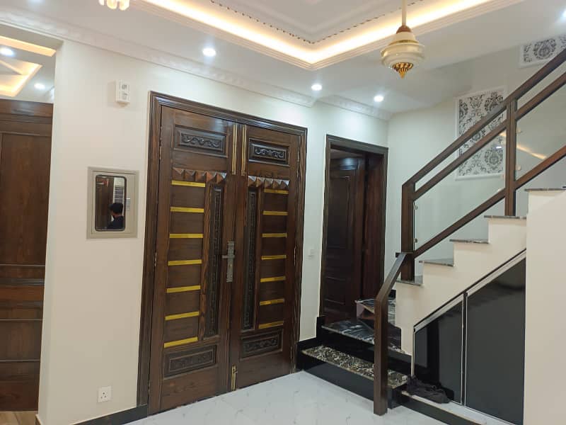 5 marla house for sale in paragon city lahore 8