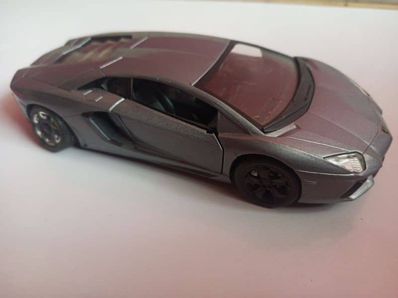 read add first diecast model car big size diffirent prices 5