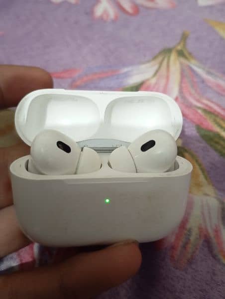 airpods pro 2nd generation , buzzer edition 3