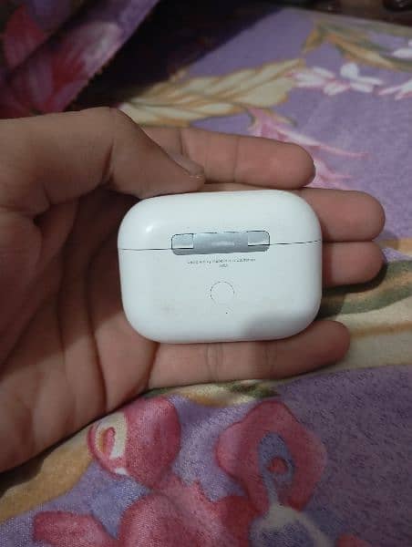 airpods pro 2nd generation , buzzer edition 4