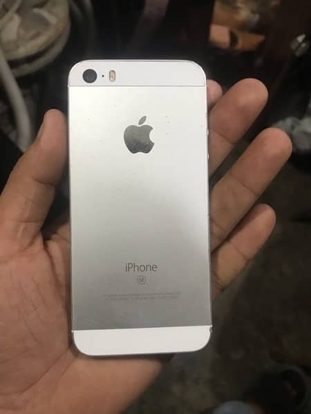 IPhone se 1st generation  what app 03288071648 1