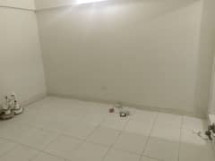 Apartment for rent 3 bed dd 1200 sq feet defense phase 5 badar commercial Karachi 0