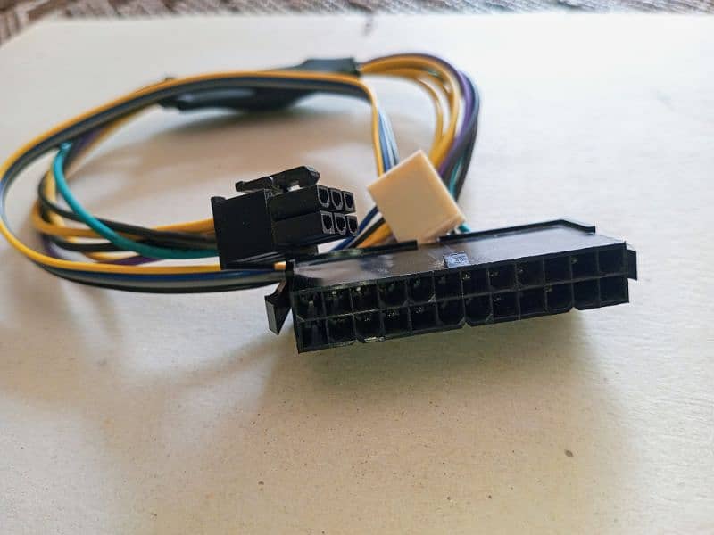 Atx Main 24 Pin Female Connector to 6 Pin PCI-E-PSU 0