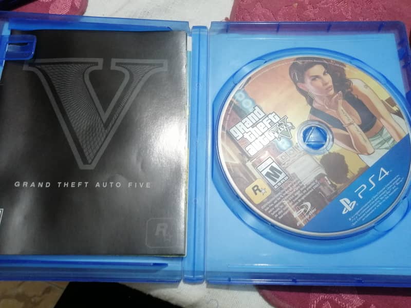 Gta 5 Ps4 In Good Condition 3