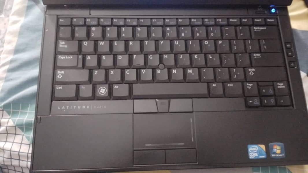 Dell Latitude i5, 2GB RAM, 128 GB HDD 100% working No Fault 6