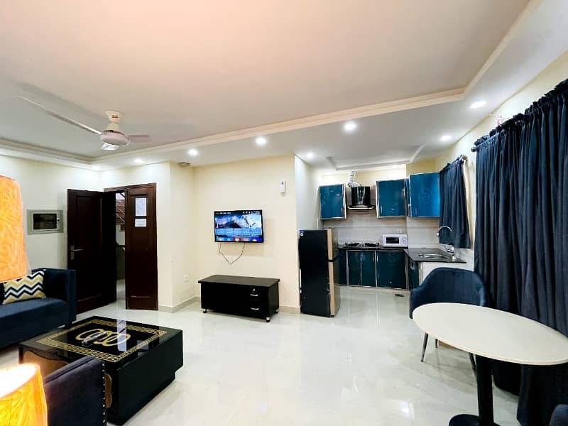 One Bed Furnished Appartment For Sale In Sector C Bahria Town Lahore 3