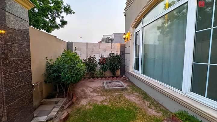 ONE Kanal Luxury Bungalow For Sale Y-Block DHA Phase 7 36