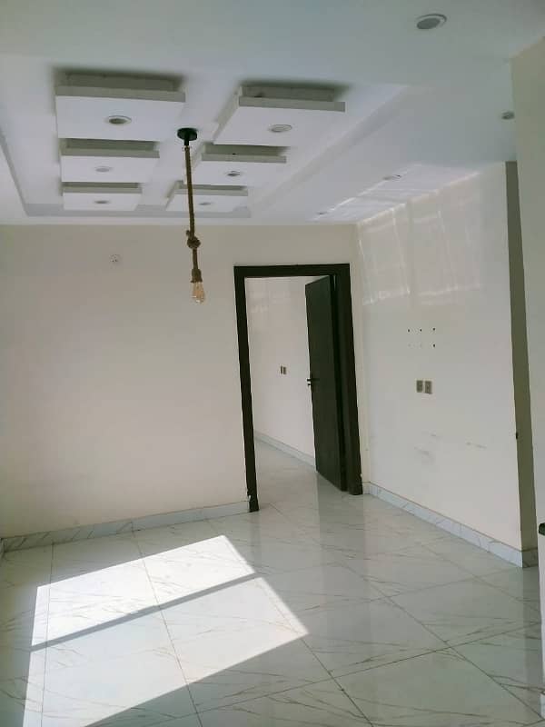 1 BED EXCELLENT NEW CONDITION GOOD CONDITION IDEAL LOCATION FLAT FOR RENT IN BAHRIA TOWN LAHORE 11