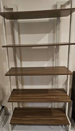 Interwood Shelf, Book rack