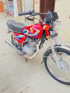 Honda 125 contact 03238848573 Hamzai Bhatti