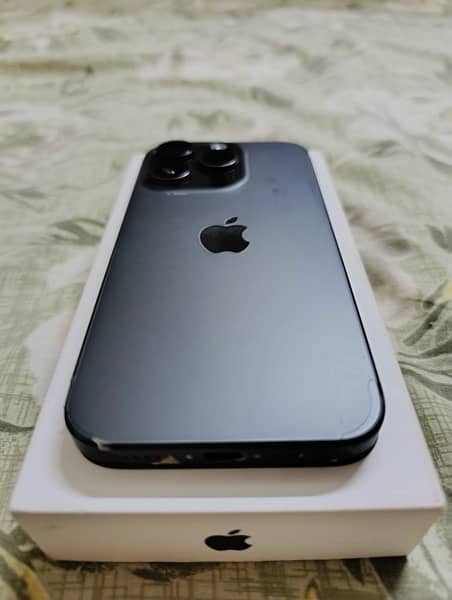 Iphone 15 pro 256gb [Factory unlock] 03143500864 on watsaap 2