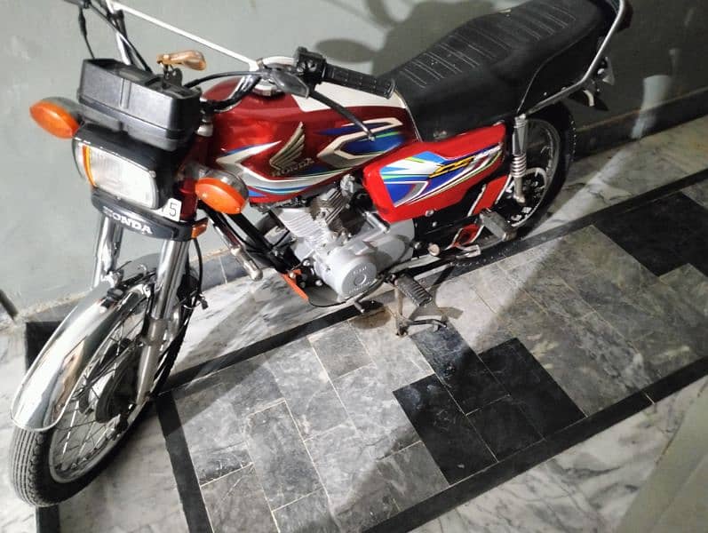 koi masla ni hai bike bikul okey hai engine fit hai 0