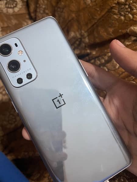 oneplus 9 pro 1