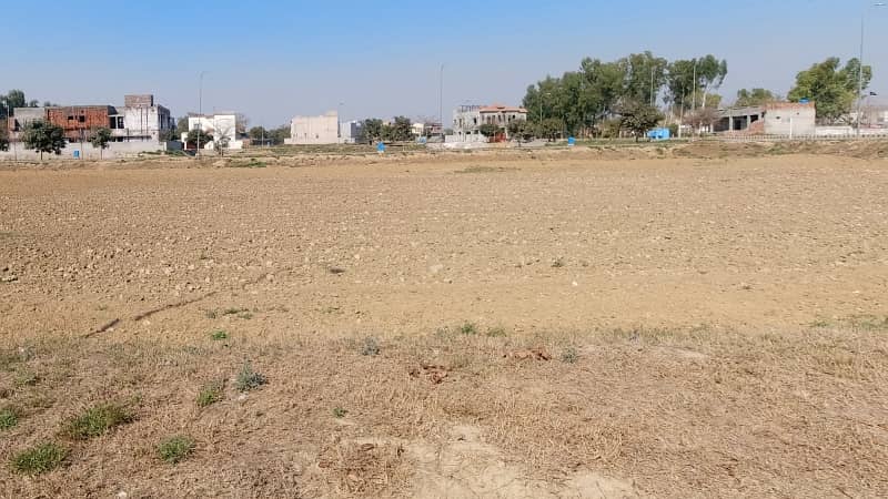 Urgent Sale 1 Kanal Plot M Block 10