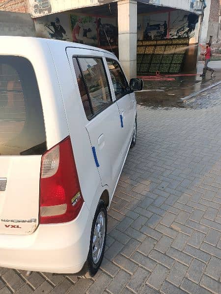 Suzuki Wagon R 2018 3