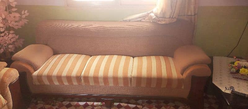 7 Seater sofa 1