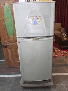 Dawlance fridge medium size