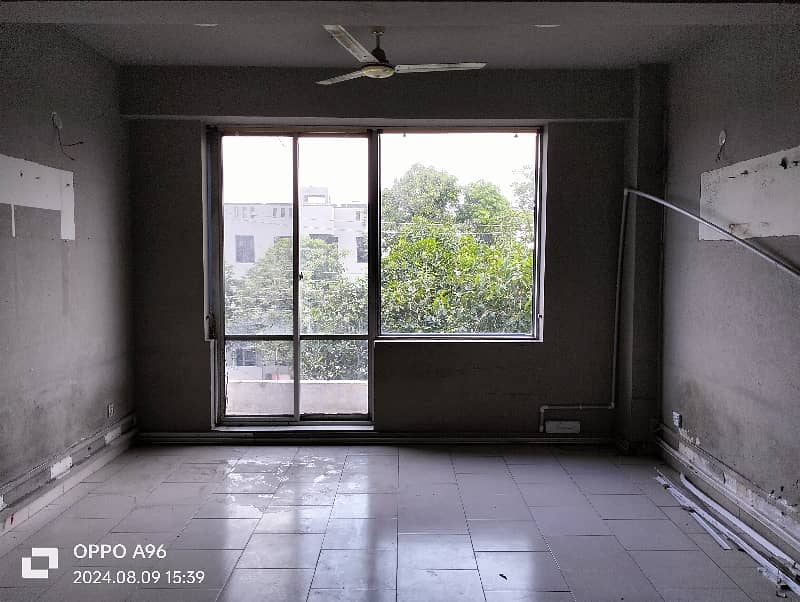 06 MARLA OFFICE 1ST FLOOR EXCELLENT LOCATION FOR RENT IN DHA PHASE4 15