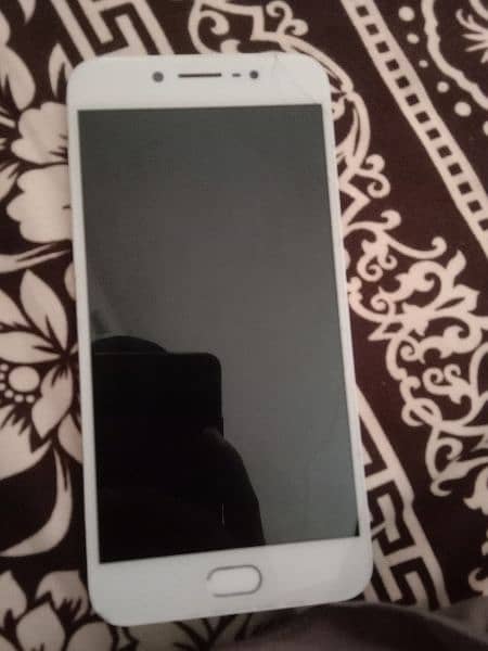 vivo y67  for sale good condition. 0