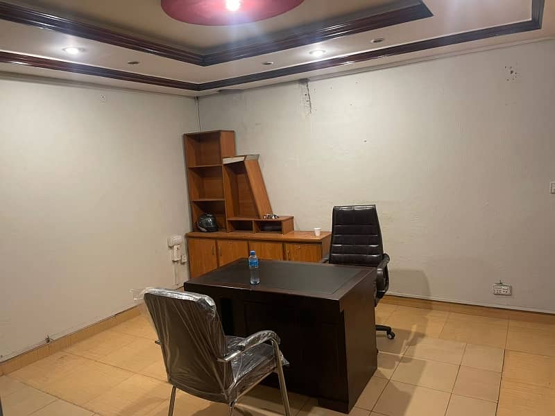 04 Marla Office First Floor Excellent Location 7