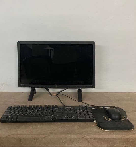 Dell Precision T3500 with Led and all accessories 2