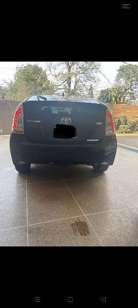 Toyota Prius 2017 3