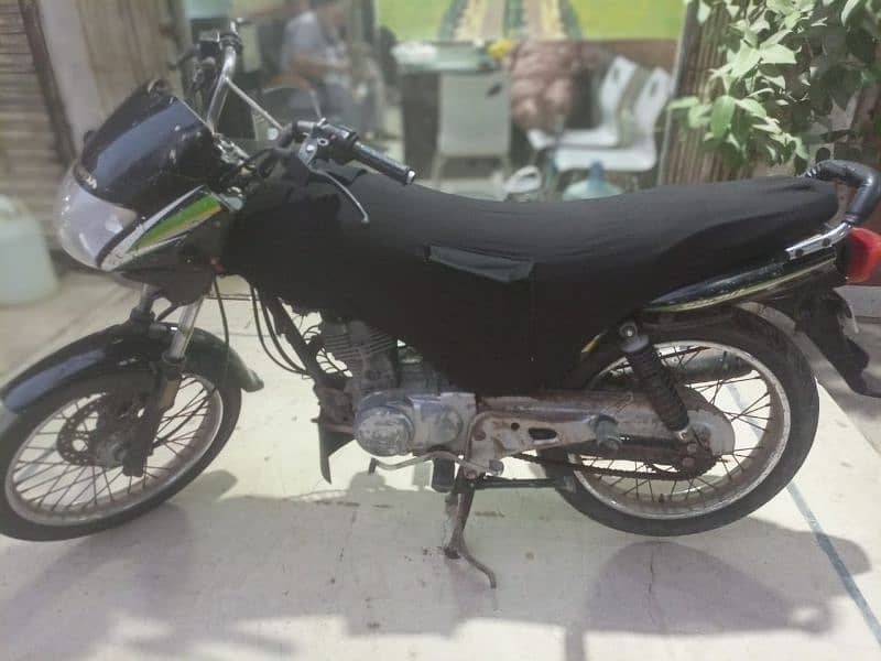 Honda deluxe 125 2017 model 8