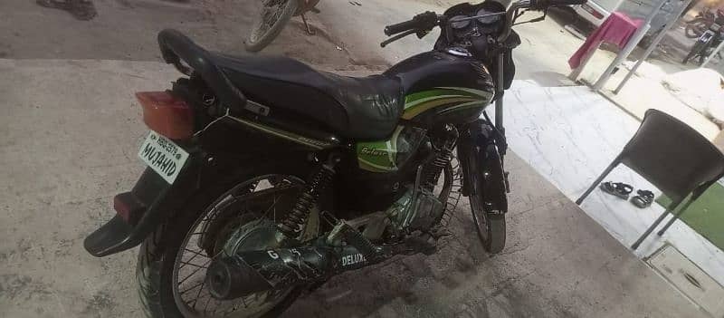 Honda deluxe 125 2017 model 9