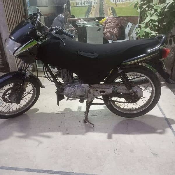 Honda deluxe 125 2017 model 13