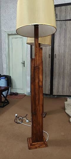 2 xWooden Lamps