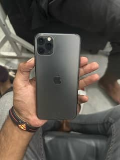 iPhone 11 Pro Max 64 gb 10 by 10