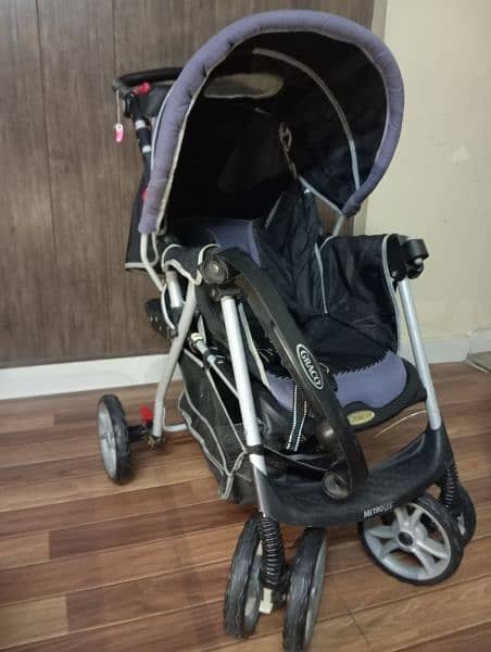 Branded *GRACO* stroller 1