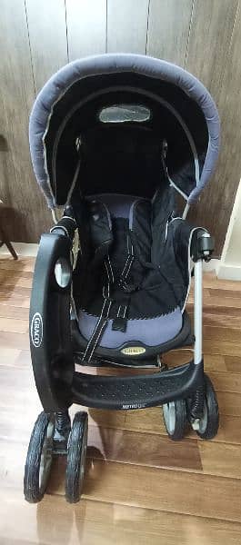 Branded *GRACO* stroller 2