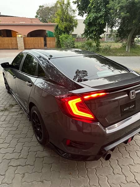 Honda Civic Turbo 1.5 2016 4