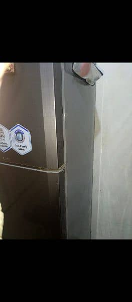 Fridge for sale 4