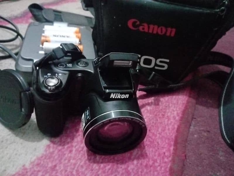 Nikon camera for sale it's only used in family function 1