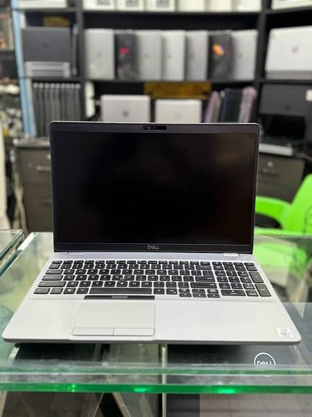 DELL LATITUDE E5511 1