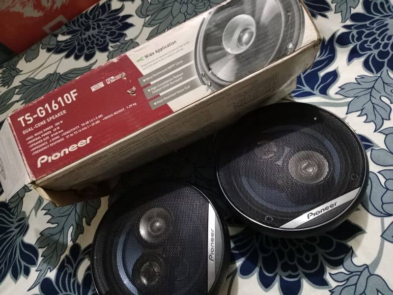 Poineer Car Speakers For Sale with Heavy Base And Tutor Attached 3