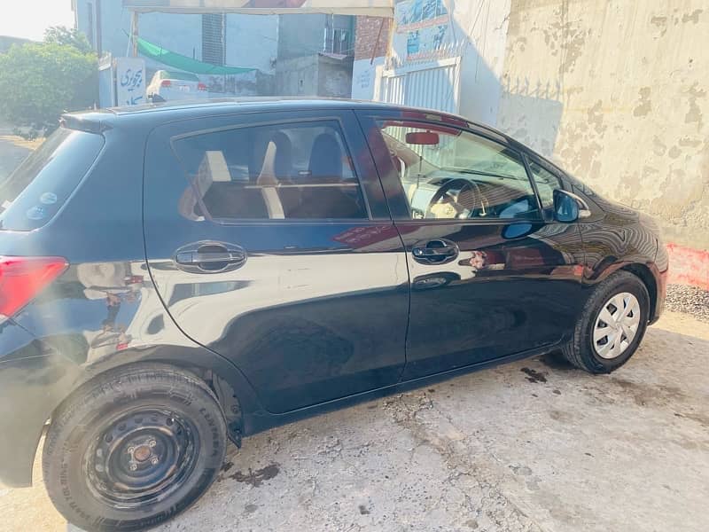 Toyota Vitz 2015 2