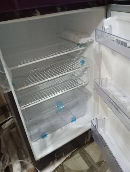 Dawlance fridge box pack 1 Day bi used ni ha 2