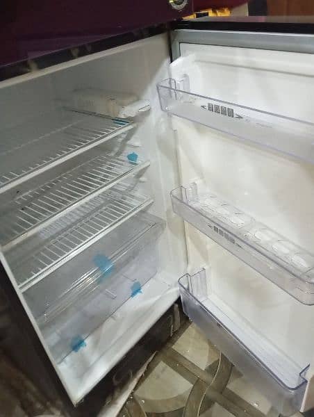 Dawlance fridge box pack 1 Day bi used ni ha 3